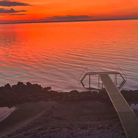 Dejlig sommerhus 150m fra privat strand Brenderup Eksteriør billede