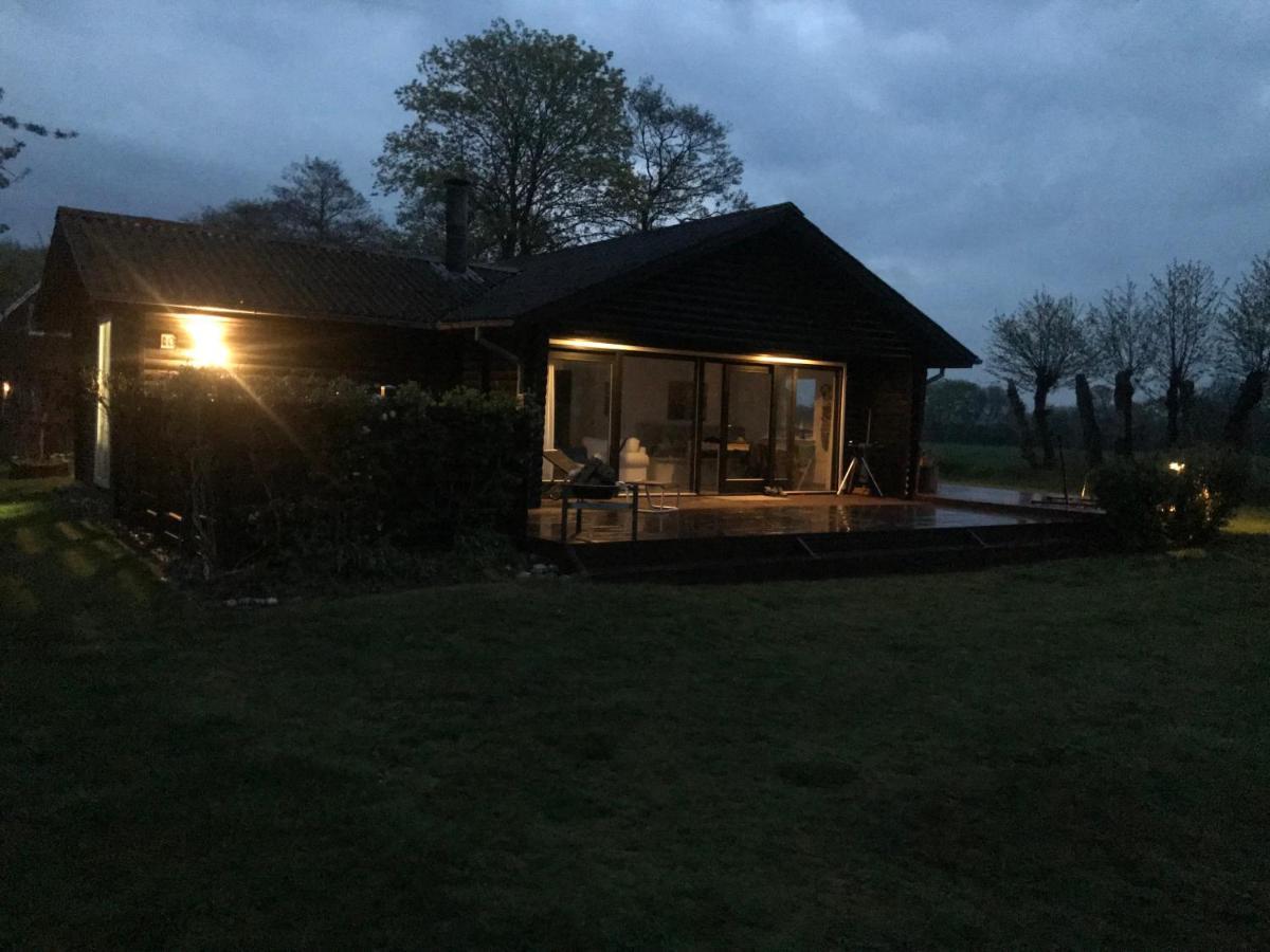 Dejlig sommerhus 150m fra privat strand Brenderup Eksteriør billede